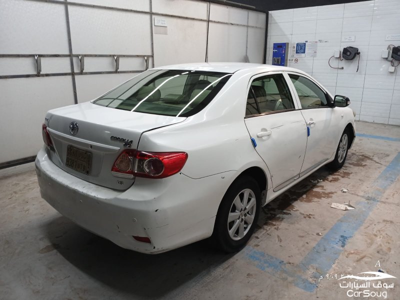 تويوتا كورولا xli نص فل موديل 2012