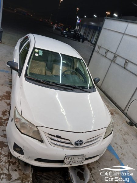 تويوتا كورولا xli نص فل موديل 2012