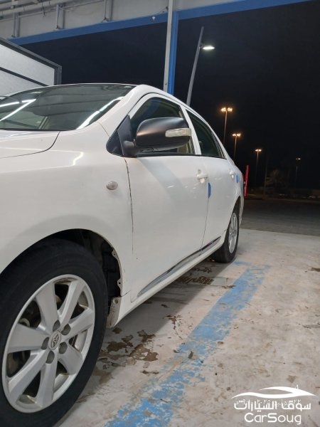 تويوتا كورولا xli نص فل موديل 2012