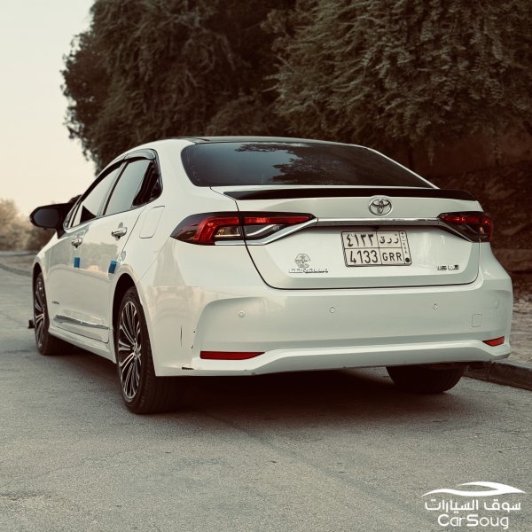 كورولا نظيفه فل كامل للبيع