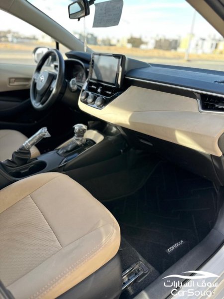 كورولا نظيفه فل كامل للبيع