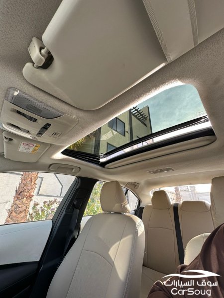 كورولا نظيفه فل كامل للبيع