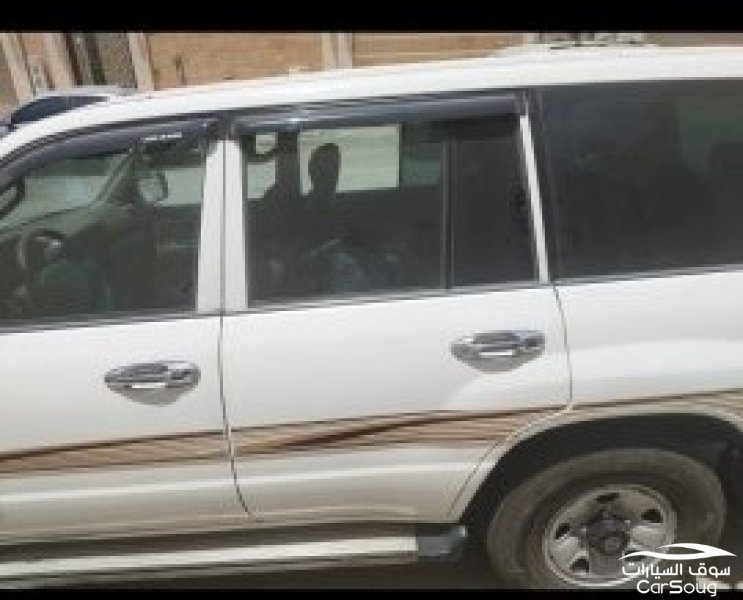 لاندكروزر جي اكس هدد للبيع موديل 2001