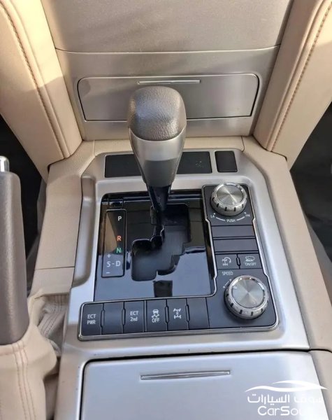 تويوتا لاندكروزر جراند تورينق GXR موديل 2019