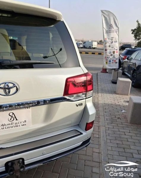 تويوتا لاندكروزر جراند تورينق GXR موديل 2019