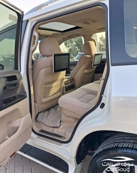 تويوتا لاندكروزر جراند تورينق GXR موديل 2019