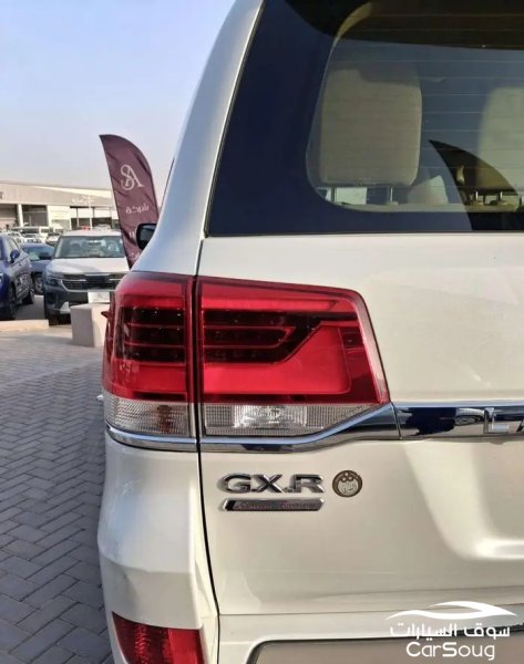 تويوتا لاندكروزر جراند تورينق GXR موديل 2019