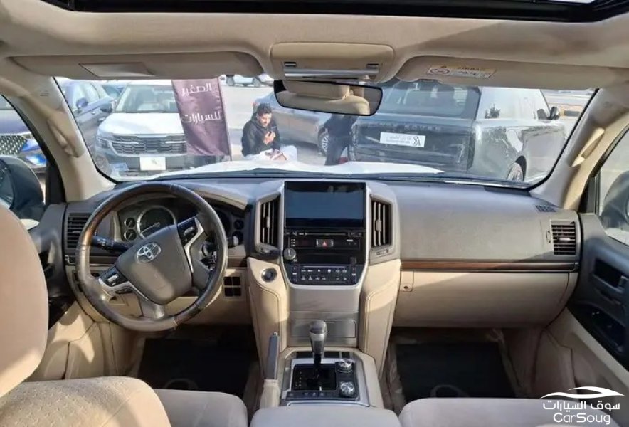 تويوتا لاندكروزر جراند تورينق GXR موديل 2019