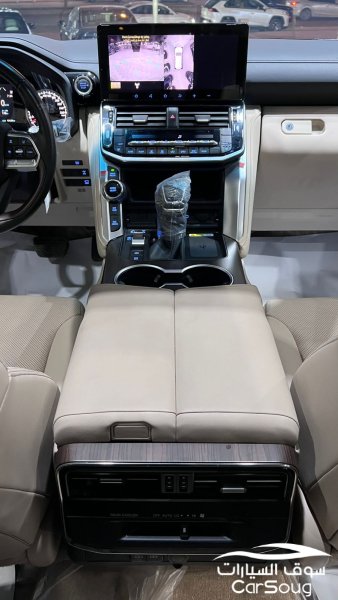تويوتا لاندكروزر GXR-L5 موديل 2023 اعلى فئه سعودي