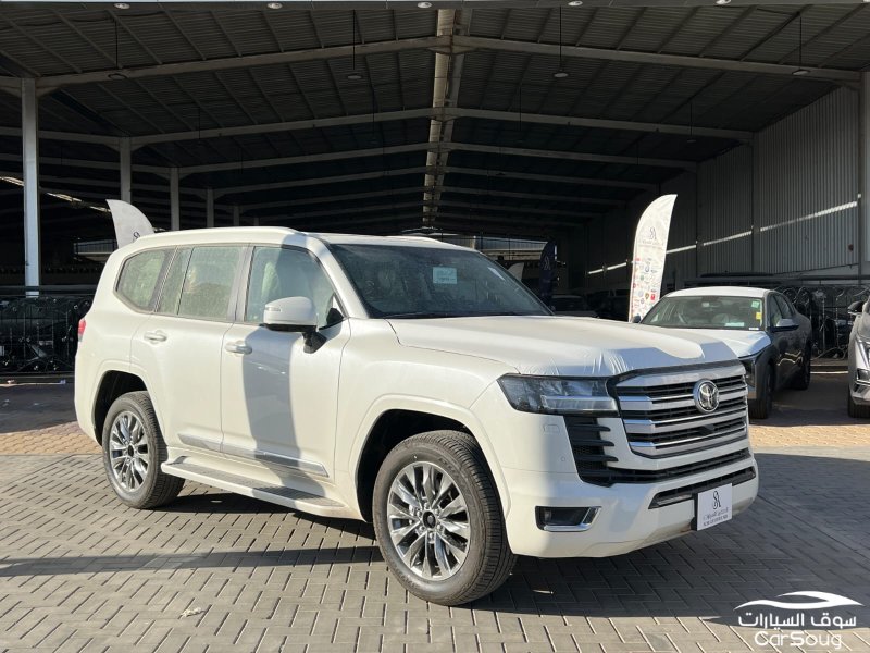 تويوتا لاندكروزر GXR-L4 موديل 2025