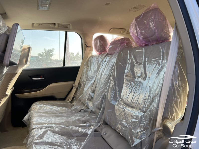 تويوتا لاندكروزر GXR-L4 موديل 2025