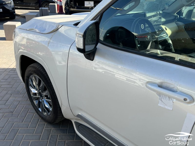 تويوتا لاندكروزر GXR-L4 موديل 2025