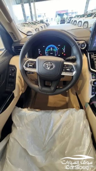 تويوتا لاندكروزر GXR 3  2026  اصفار