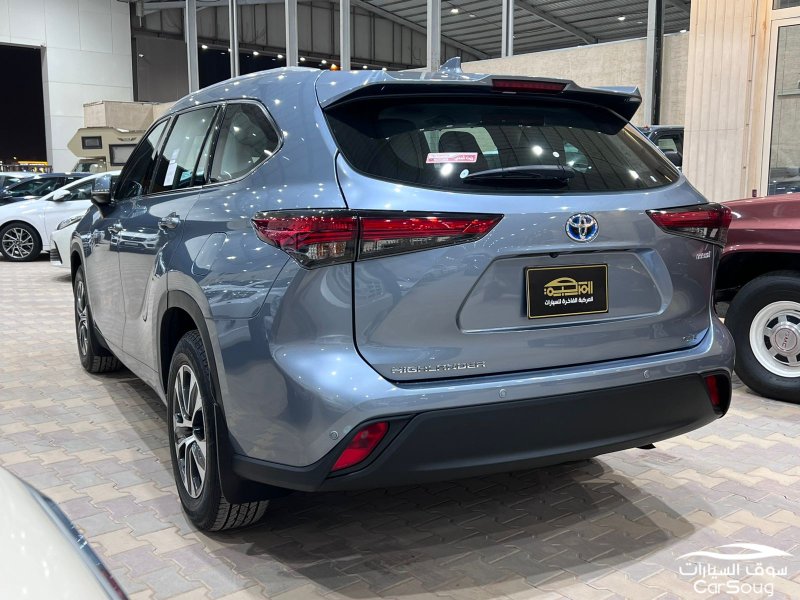 تويوتا هايلاندر GLE هايبرد موديل 2022