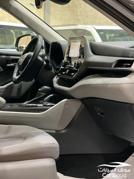 تويوتا هايلاندر GLE هايبرد موديل 2022