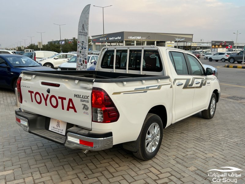 تويوتا هايلكس غمارتين GL موديل 2025