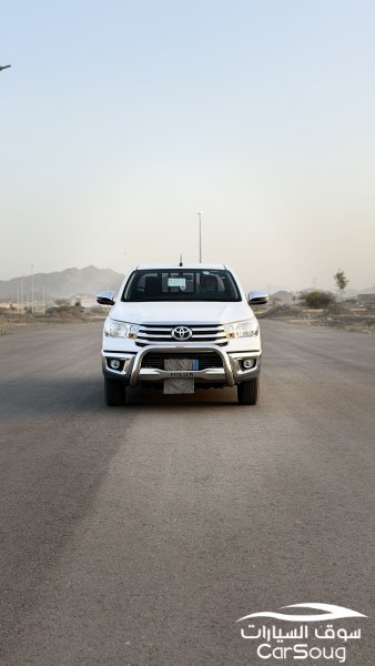 تويوتا هايلوكس 2025 ديزل للبيع