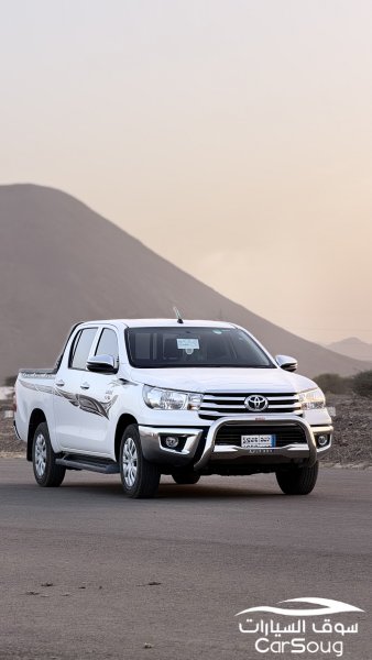 تويوتا هايلوكس 2025 ديزل للبيع